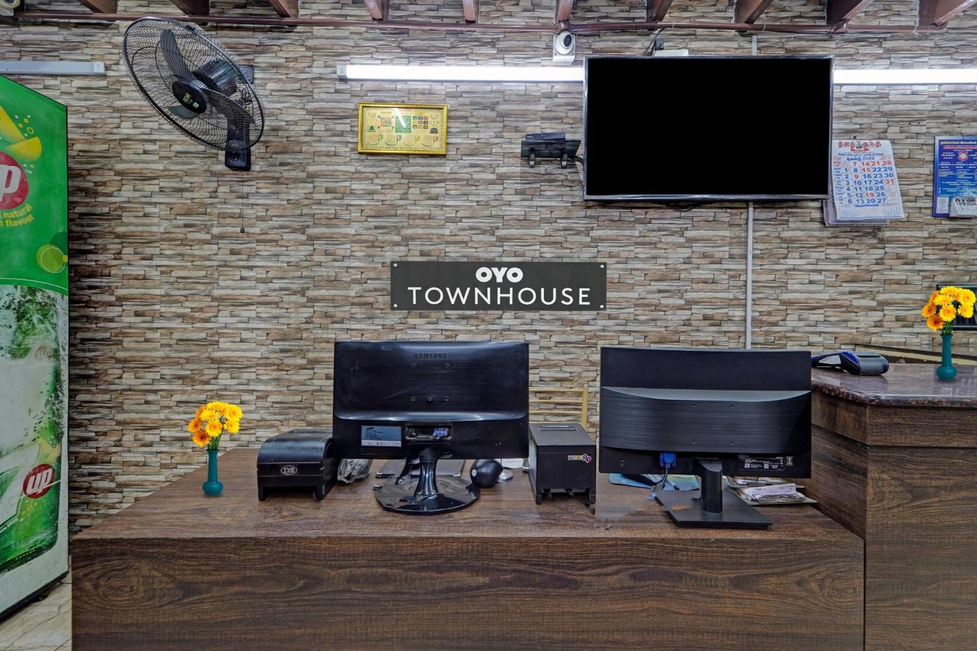 Super Townhouse 1096 Hotel Redfox Nungambakkam Near Apollo & Shankar Nethralaya Hospital Čennai Exteriér fotografie