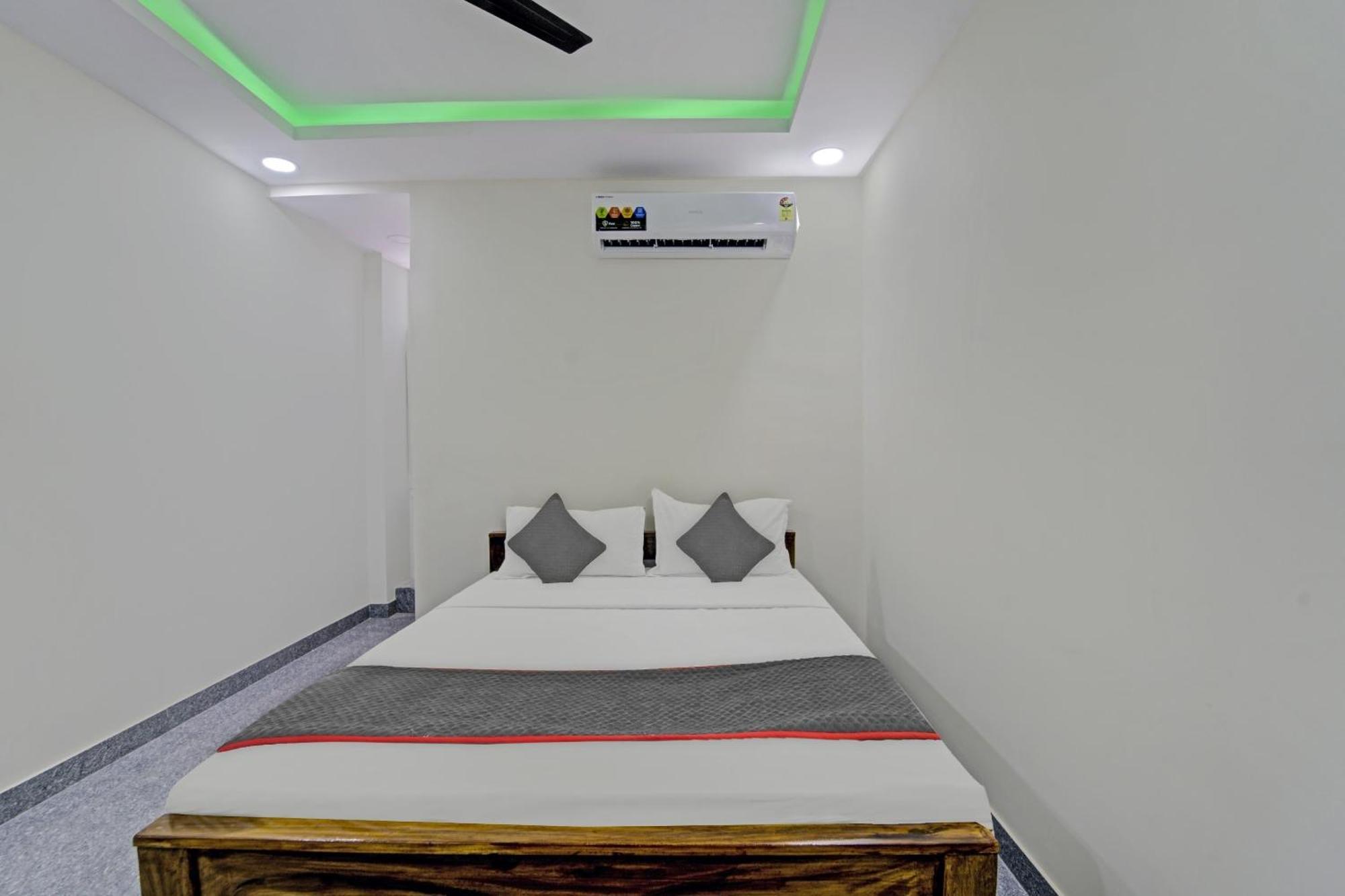 Super Townhouse 1096 Hotel Redfox Nungambakkam Near Apollo & Shankar Nethralaya Hospital Čennai Exteriér fotografie