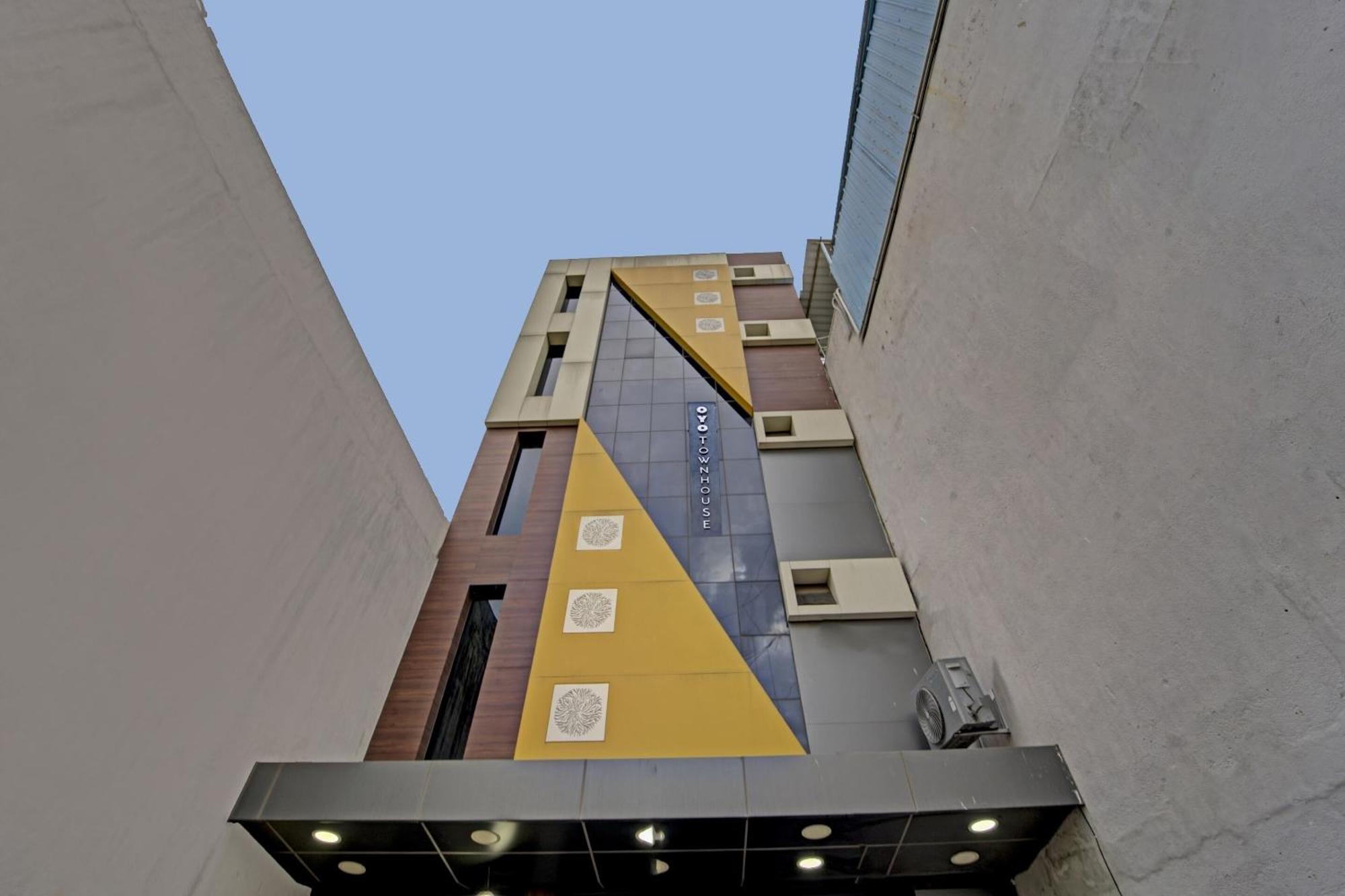 Super Townhouse 1096 Hotel Redfox Nungambakkam Near Apollo & Shankar Nethralaya Hospital Čennai Exteriér fotografie